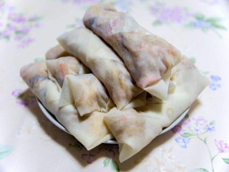 別讓傳統美食變成健康威脅：從潤餅中毒事件看見市場攤商的食安漏洞